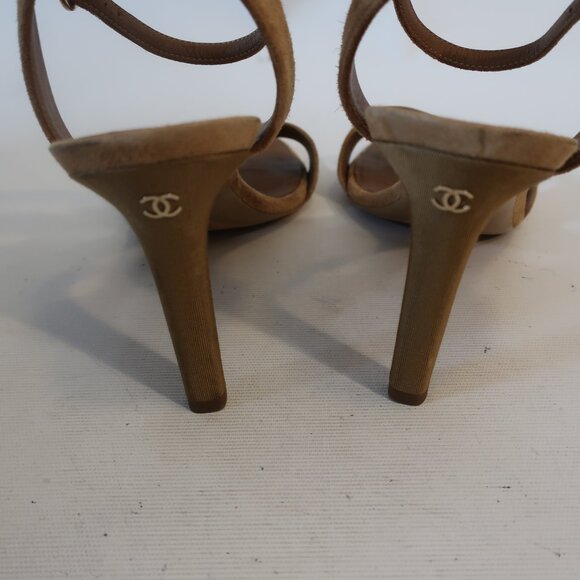 Authentic Womens Chanel Tan Suede Strappy Ankle Strap Heels 41 US/10 - Picture 7 of 14